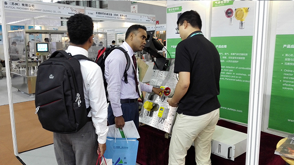 國外客戶咨詢我司產(chǎn)品 國外客戶咨詢我司產(chǎn)品